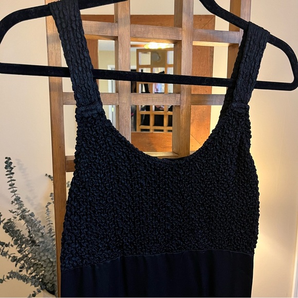 black smocked bodice mini dress (S/M) - UPFront brand - Picture 2 of 14